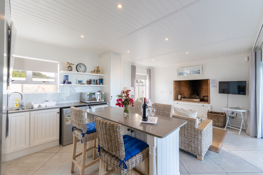 4 Bedroom Property for Sale in Oceanview Heights Western Cape